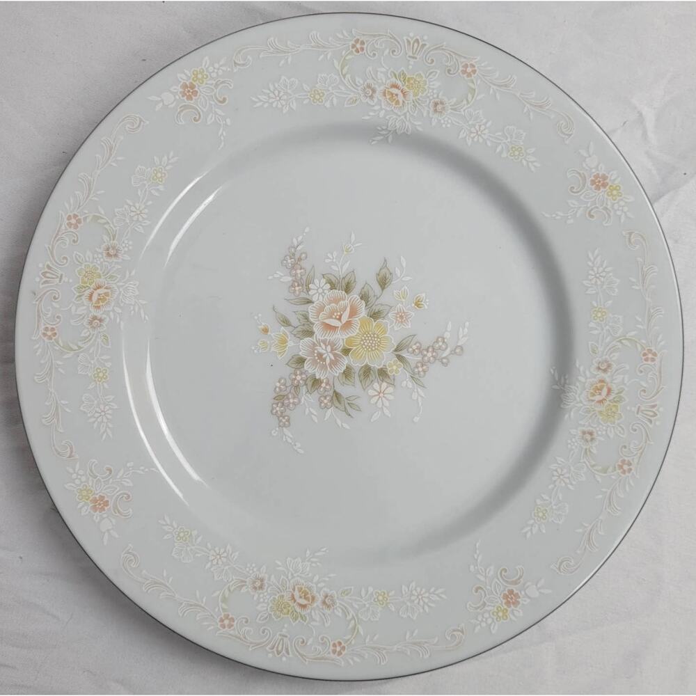 Crescent Fine China Jie Pai Dessert Plate Painted Golden Flowers and Accents